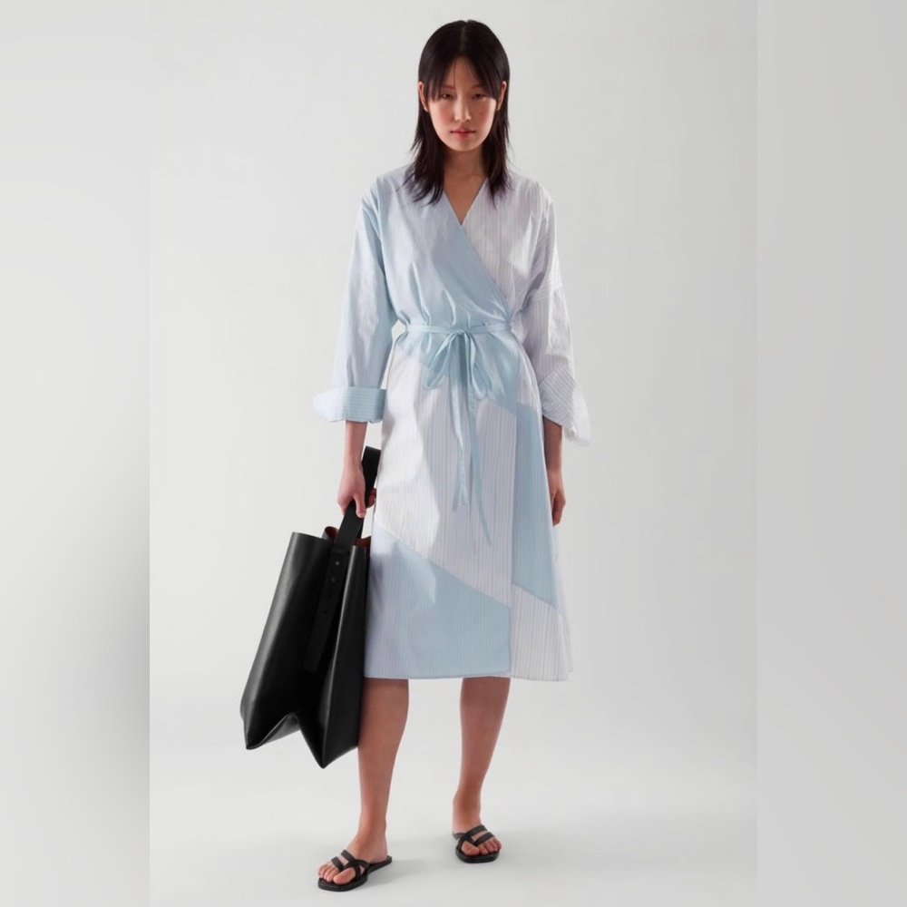 COS Stripe Blue and White Long-Sleeve Dress 🌸